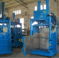 Single chamber textile baler